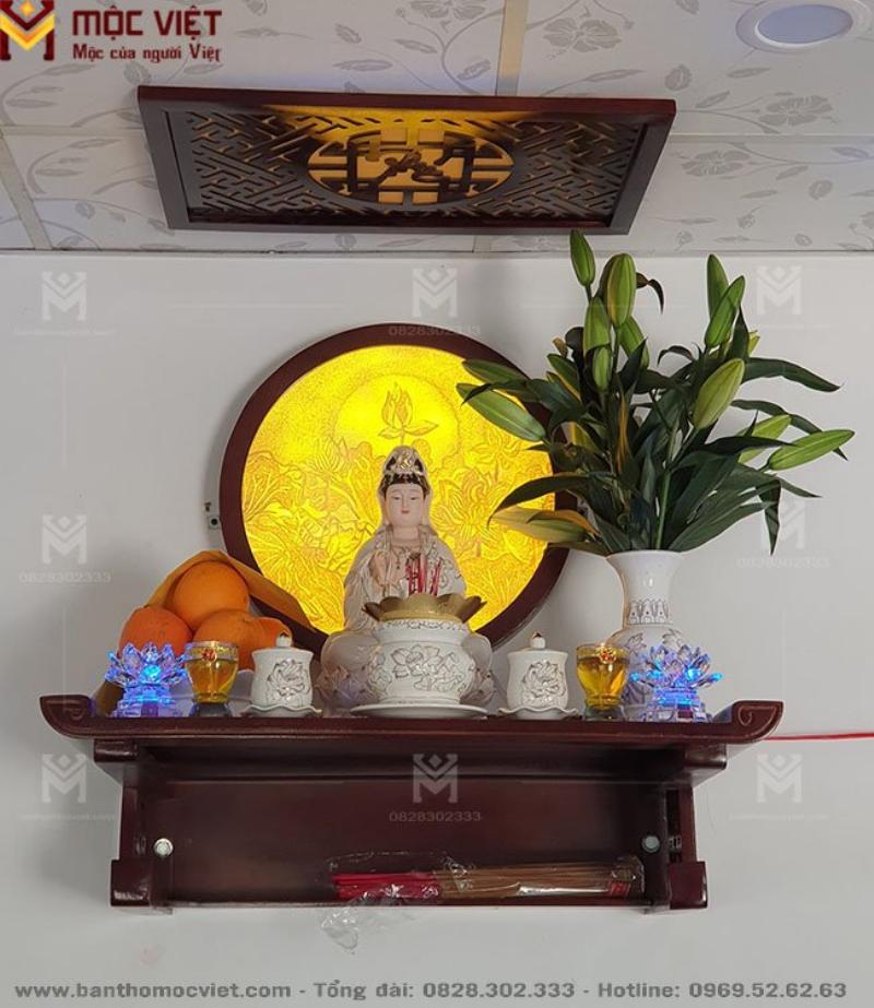 Mẫu bàn thờ hiện đại phù hợp với không gian sống nhỏ gọn